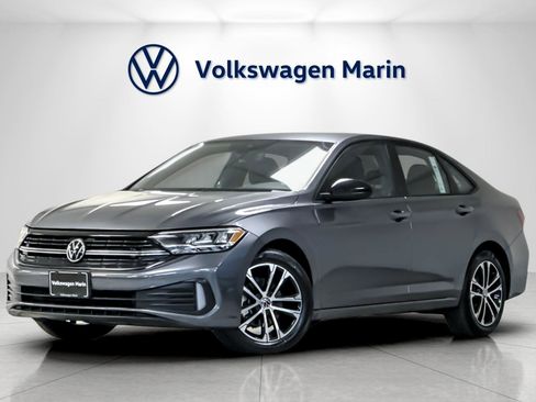 Used 2022 Volkswagen Jetta Sport image 1