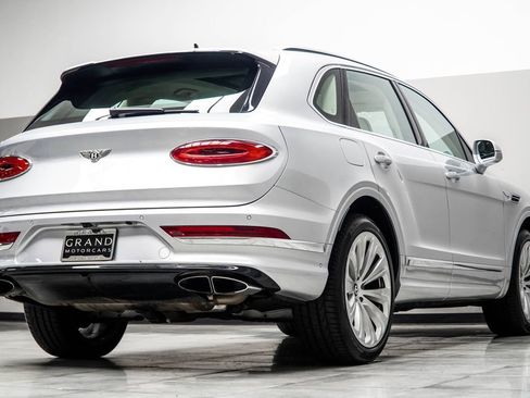 Used 2021 Bentley Bentayga AWD/4WD image 13