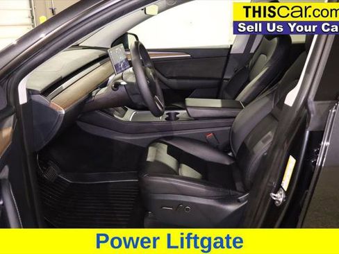 Used 2024 Tesla Model Y Long Range AWD/4WD image 21