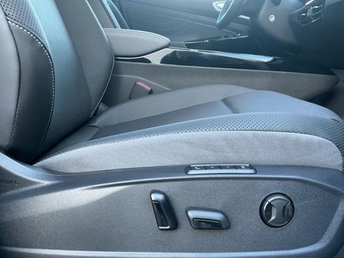 New 2026 Volkswagen ID.4 Pro S image 17