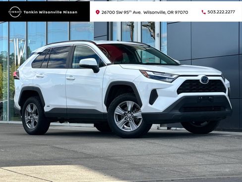 Used 2023 Toyota RAV4 LE AWD/4WD image 1