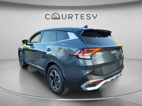 Certified 2024 Kia Sportage LX FWD image 2