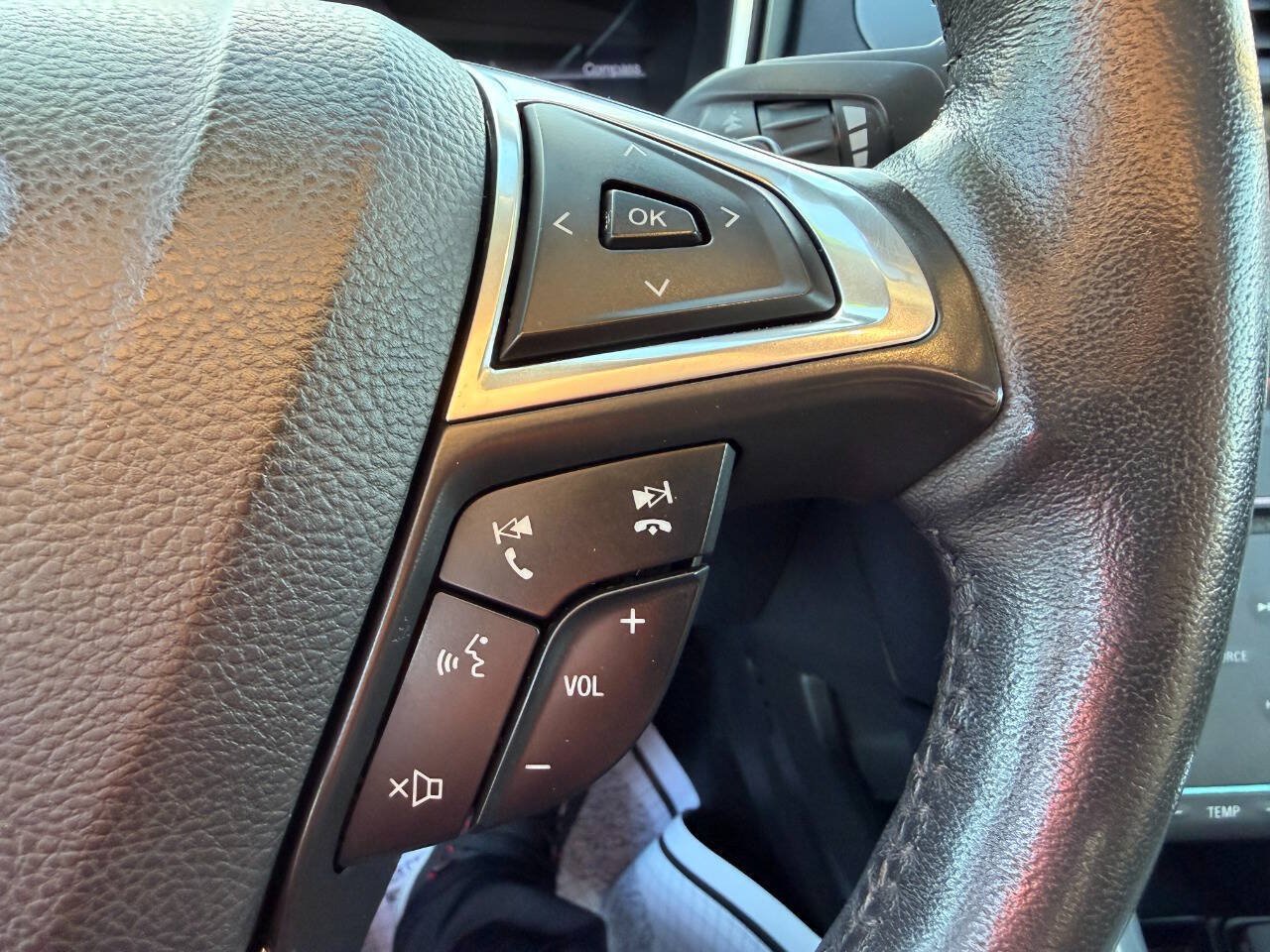 Used 2014 Ford Fusion Titanium FWD image 20