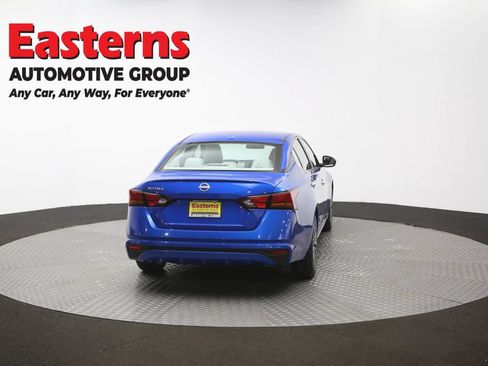 Used 2025 Nissan Altima 2.5 SV FWD image 37