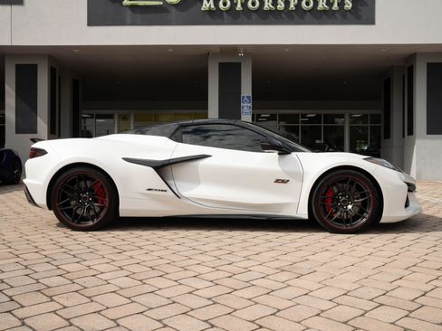 Used 2023 Chevrolet Corvette Z06 RWD image 20