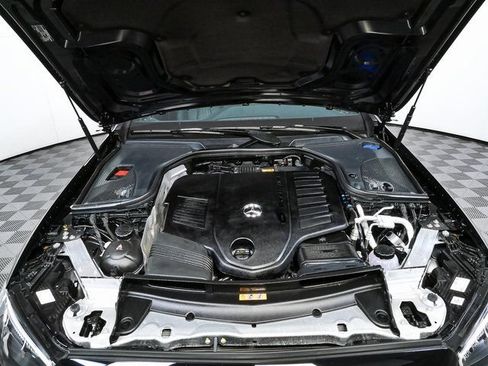 Used 2023 Mercedes-Benz E 450 Coupe image 31
