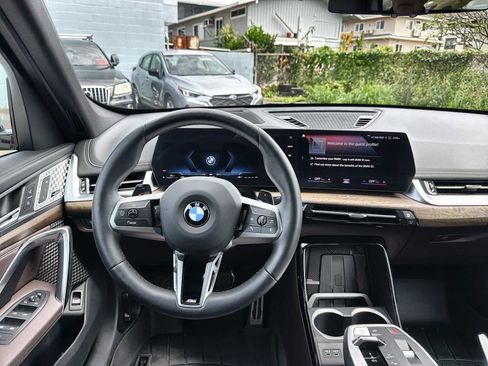 Used 2023 BMW X1 xDrive28i w/ Premium Package image 14