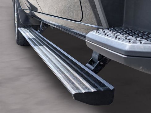 Used 2024 Chevrolet Silverado 2500 High Country w/ Technology Package image 40