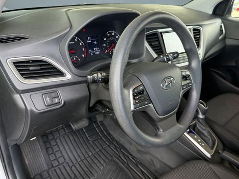 Used 2021 Hyundai Accent SEL image 4