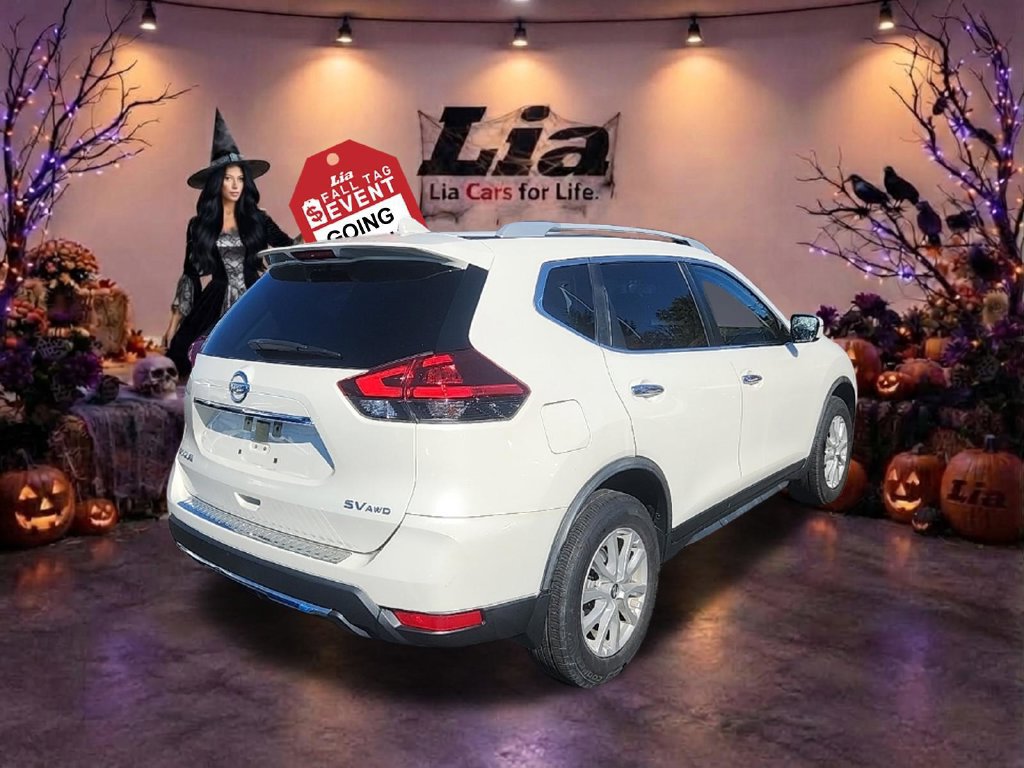 Used 2018 Nissan Rogue SV AWD/4WD image 3