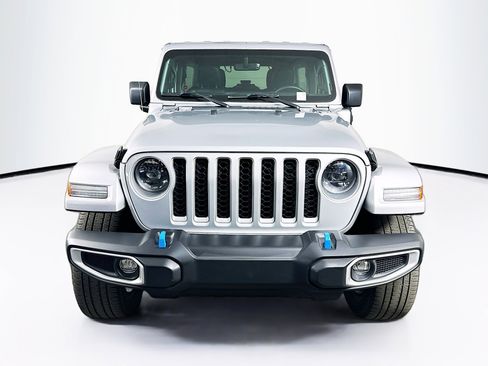 Used 2023 Jeep Wrangler Sahara w/ Cold Weather Group image 2