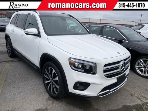 Used 2023 Mercedes-Benz GLB 250 4MATIC image 1