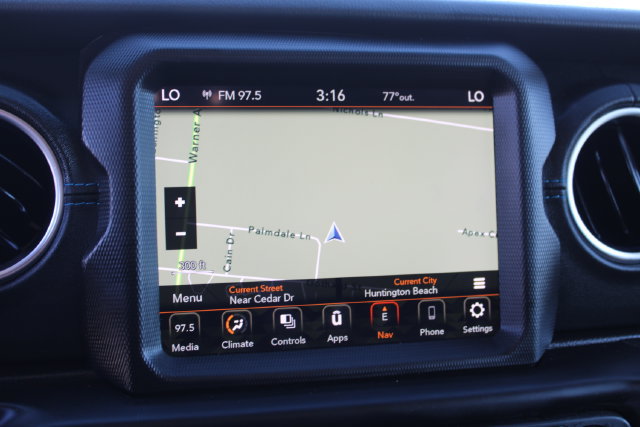 Used 2022 Jeep Wrangler Unlimited Rubicon 4xe AWD/4WD image 34