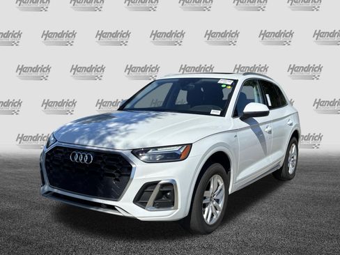 Used 2023 Audi Q5 2.0T Premium w/ Convenience Package AWD/4WD image 6