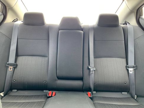 Used 2025 Nissan Altima 2.5 SV FWD image 34