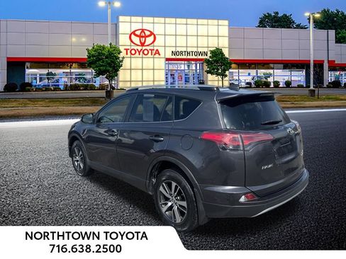Used 2018 Toyota RAV4 XLE w/ Plus Extra Value Package AWD/4WD image 3