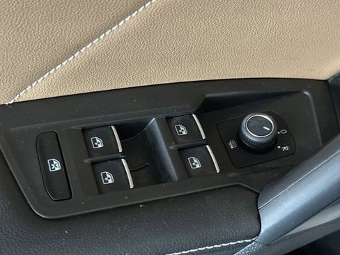 Certified 2024 Volkswagen Tiguan SE R-Line image 14