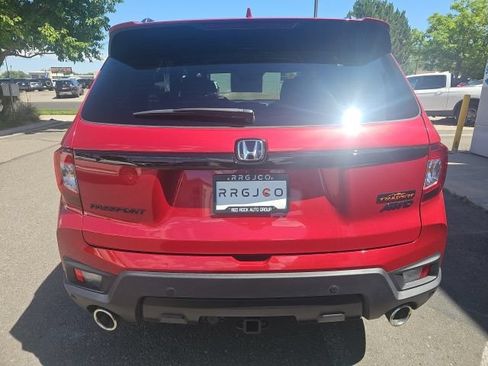 Used 2024 Honda Passport TrailSport image 5