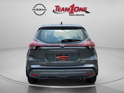 New 2025 Nissan Kicks Play S FWD image 5