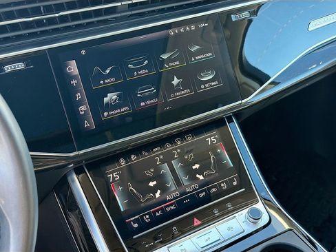 Used 2023 Audi Q7 3.0T Prestige image 15