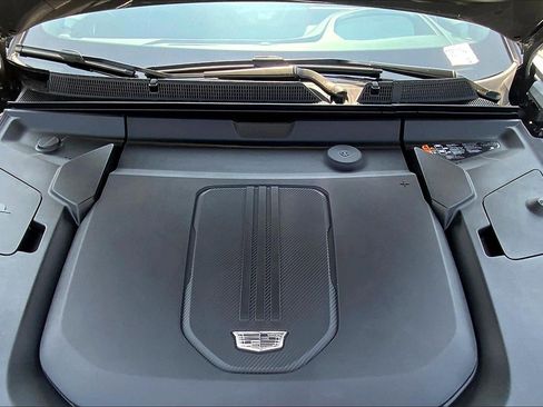 New 2026 Cadillac Lyriq V image 17