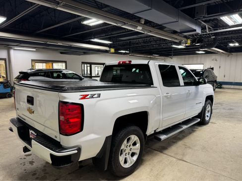 Used 2018 Chevrolet Silverado 1500 LT w/ All Star Edition AWD/4WD image 4