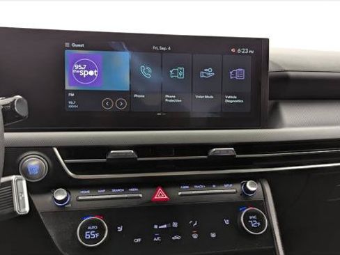 Used 2025 Hyundai Sonata SEL FWD image 27