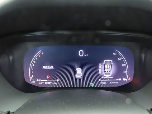 Used 2025 Acura TLX w/ Technology Package image 34