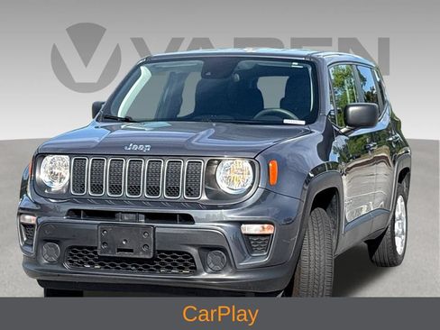 Used 2023 Jeep Renegade Latitude AWD/4WD image 3