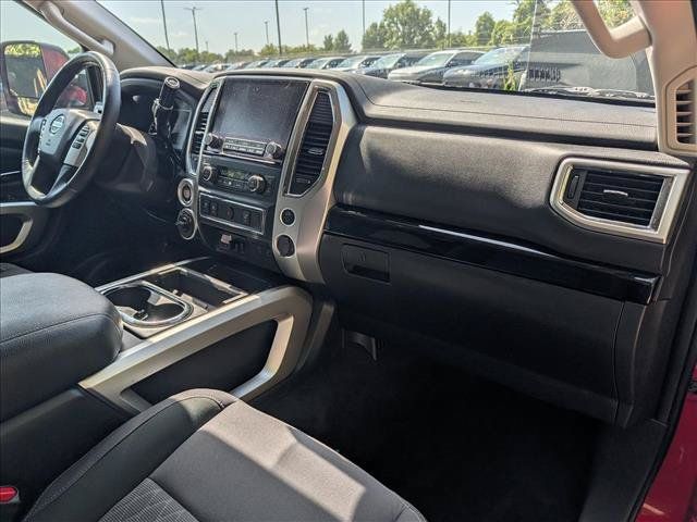 Used 2020 Nissan Titan SV w/ SV Convenience Package AWD/4WD image 14