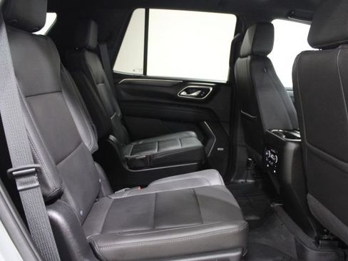 Used 2024 Chevrolet Tahoe LT w/ Luxury Package AWD/4WD image 28