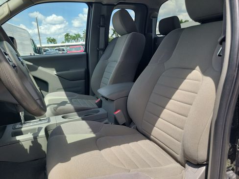 Used 2019 Nissan Frontier S RWD image 12