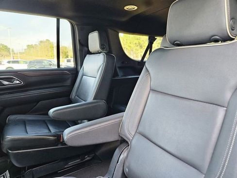 Used 2023 Chevrolet Suburban Premier RWD image 27
