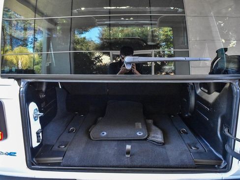 Used 2023 Jeep Wrangler Unlimited Sahara w/ Cold Weather Group image 24