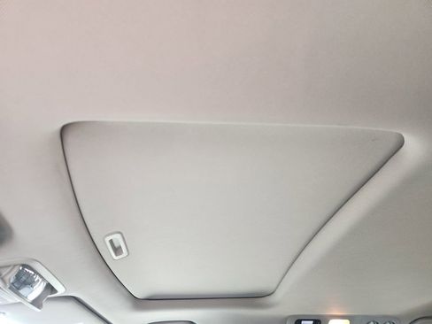 Used 2015 Honda Odyssey EX-L image 27