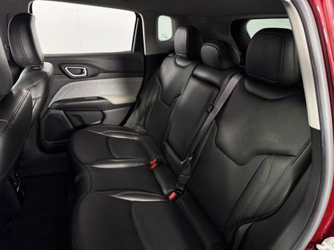 Used 2022 Jeep Compass Latitude image 15