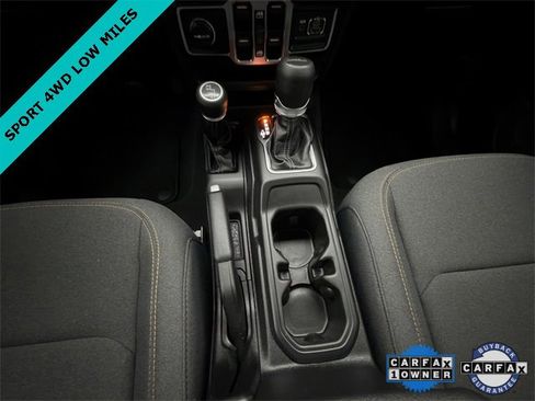 Used 2025 Jeep Gladiator Sport image 21