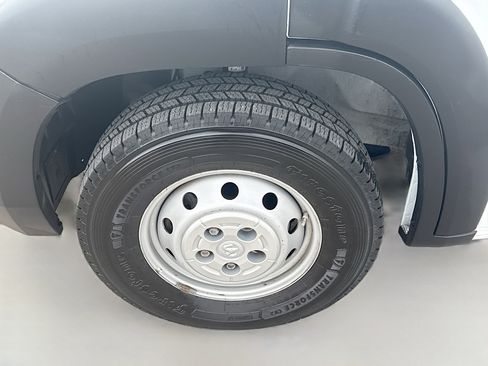 Used 2023 RAM ProMaster 2500 w/ Convenience Group image 27