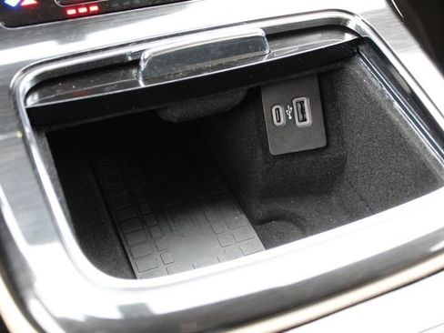 Used 2023 Lincoln Nautilus Reserve image 27