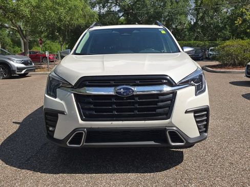Used 2023 Subaru Ascent Touring AWD/4WD image 3