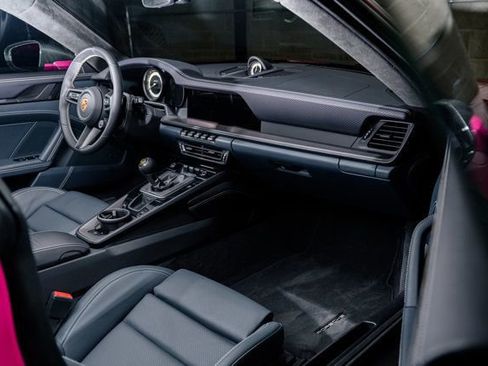 Used 2022 Porsche 911 GT3 image 10