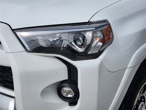 Used 2021 Toyota 4Runner TRD Off-Road Premium image 9