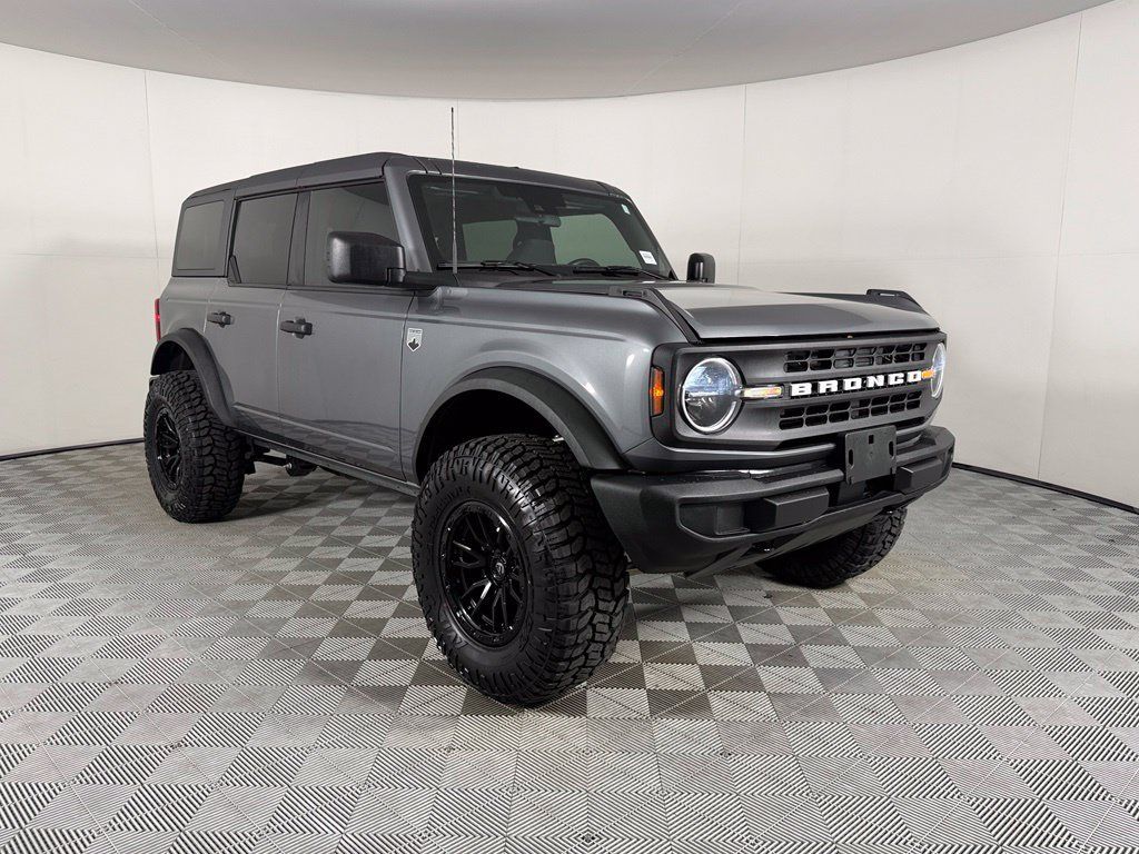 Used 2025 Ford Bronco Big Bend AWD/4WD image 4