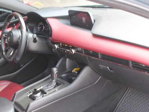 Used 2021 MAZDA MAZDA3 Hatchback w/Premium Plus Pkg AWD/4WD image 20