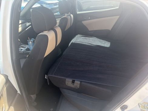 Used 2017 Honda Civic Sport image 6