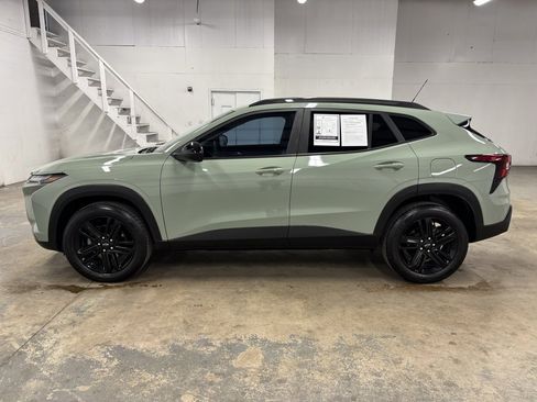 Used 2025 Chevrolet Trax ACTIV w/ Driver Confidence Package image 4