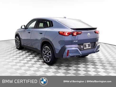 Certified 2025 BMW X2 xDrive28i image 3