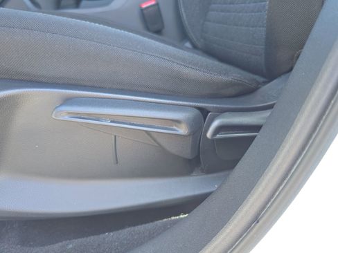 Certified 2023 Honda HR-V LX image 16