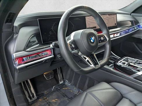 Certified 2023 BMW 740i image 10