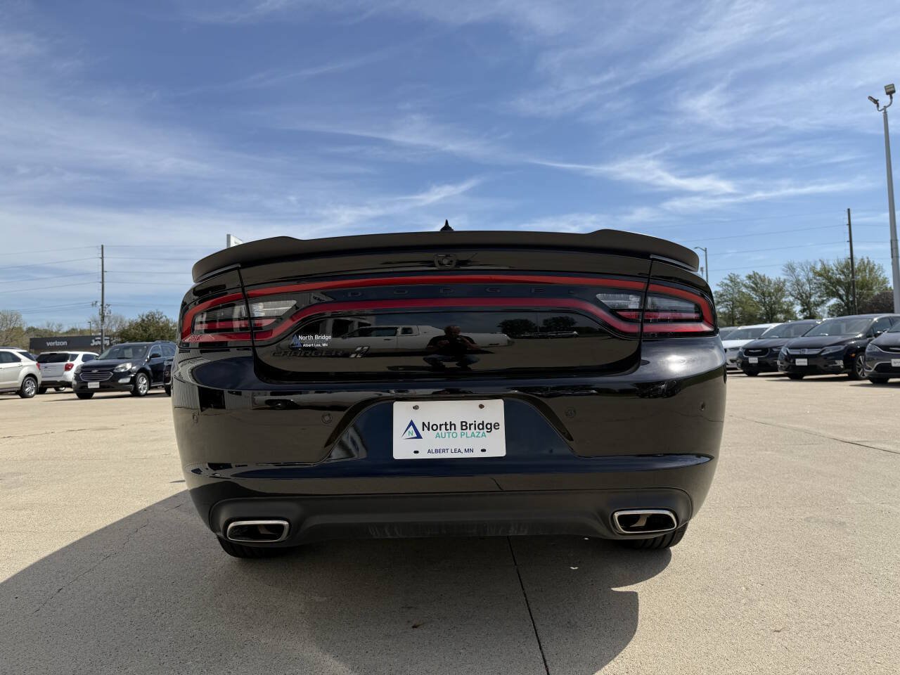 Used 2023 Dodge Charger SXT w/ Blacktop Package AWD/4WD image 26